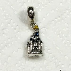Pandora TOKYO Disney Parks Castle VERY SOUGHT AFTER Charm! Ret $250 New!